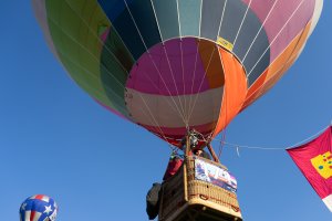 2024BalloonFiestaDay1-215.jpg